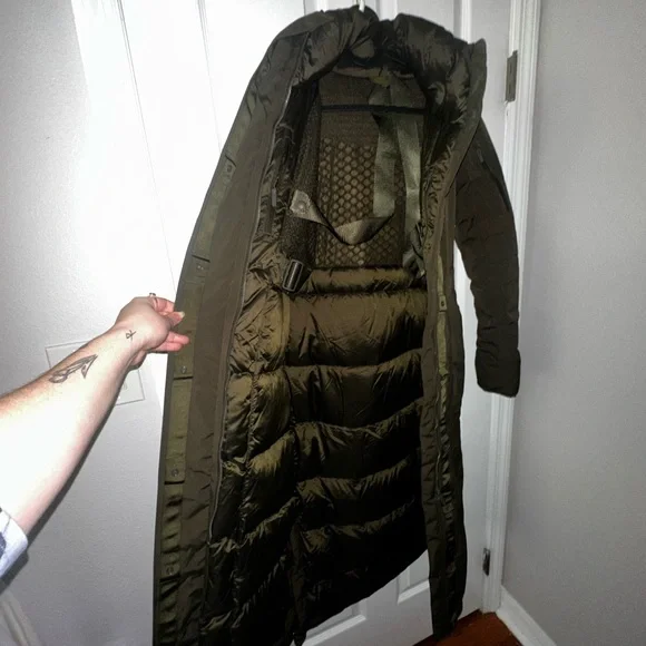 Lululemon Athletica Dark Green Winter Warrior Jacket - Picture 7 of 9